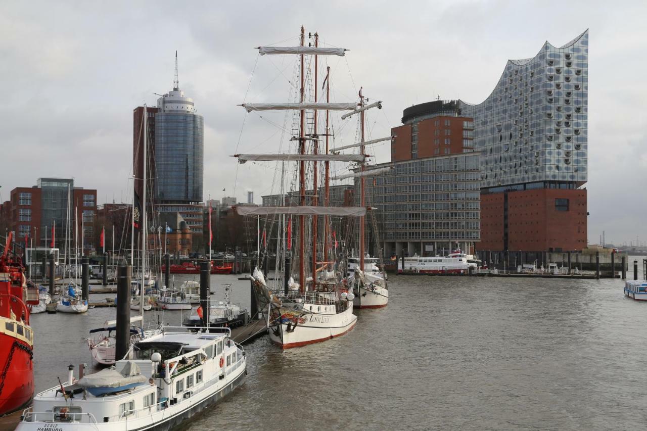 Segelschiff Loth Lorien Hotel Hamburgo Exterior foto