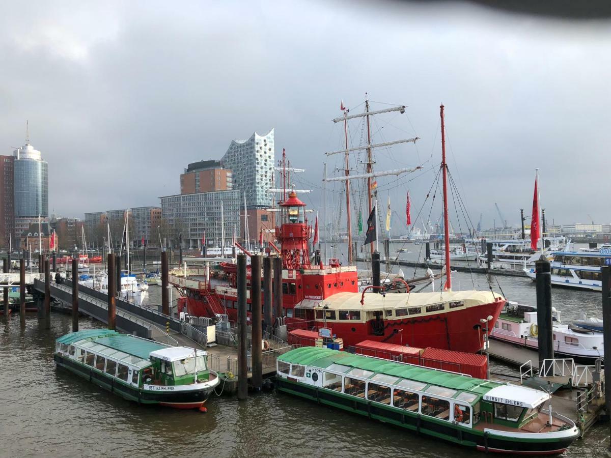 Segelschiff Loth Lorien Hotel Hamburgo Exterior foto
