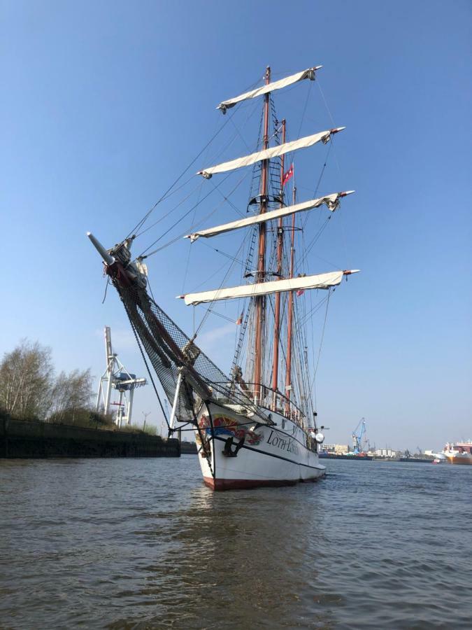 Segelschiff Loth Lorien Hotel Hamburgo Exterior foto