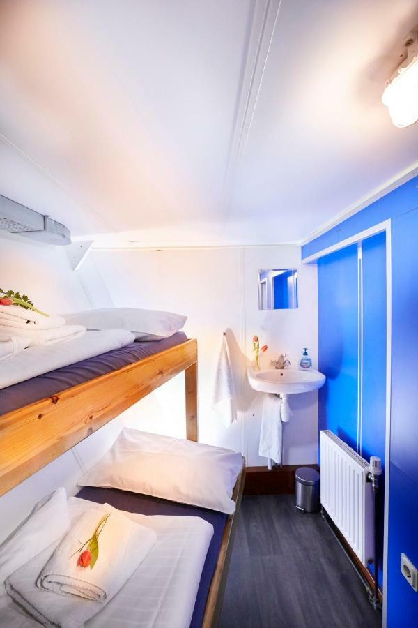 Segelschiff Loth Lorien Hotel Hamburgo Exterior foto