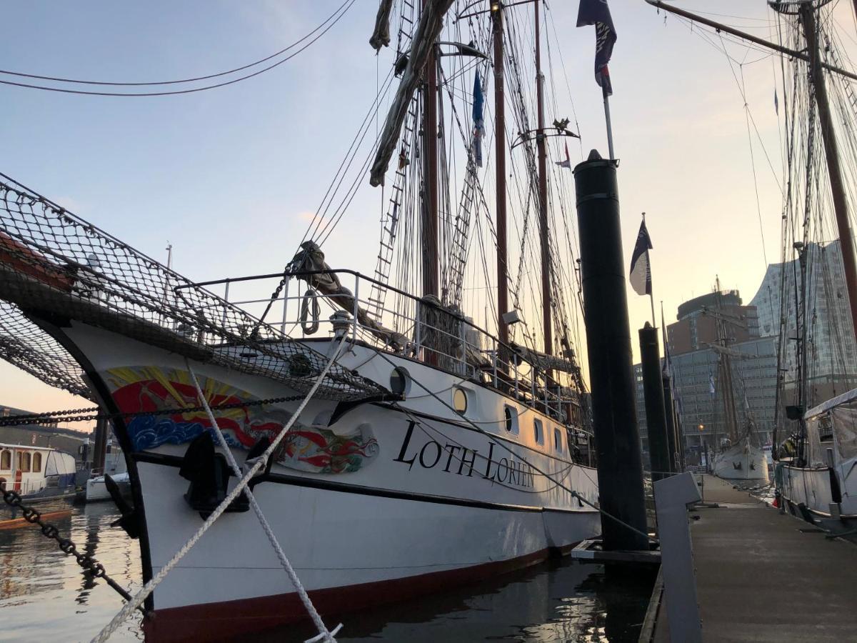Segelschiff Loth Lorien Hotel Hamburgo Exterior foto